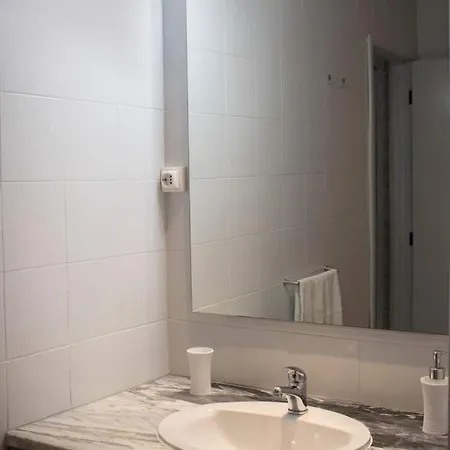 One Bedroom West - Tower B شقة بورتيماو
